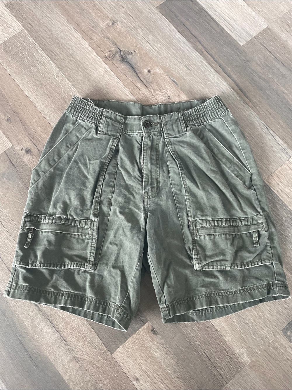 Vintage Cargo Shorts Olive Green Zip Pockets Velcro Pockets Utility Shorts